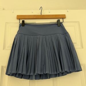 Aerie real me skort blue ruffled, medium, pockets